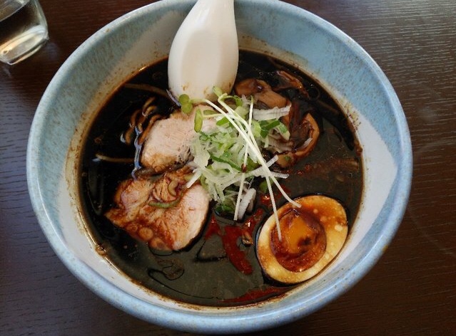 櫻井ラーメン 全て500円の驚愕のラーメンを提供 人気は真っ黒な北のブラックラーメン 日頃の生活からゆる日記